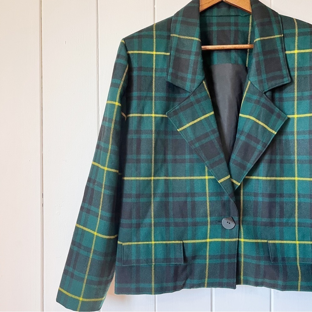 When Jo Sews Green Plaid Cropped Blazer.